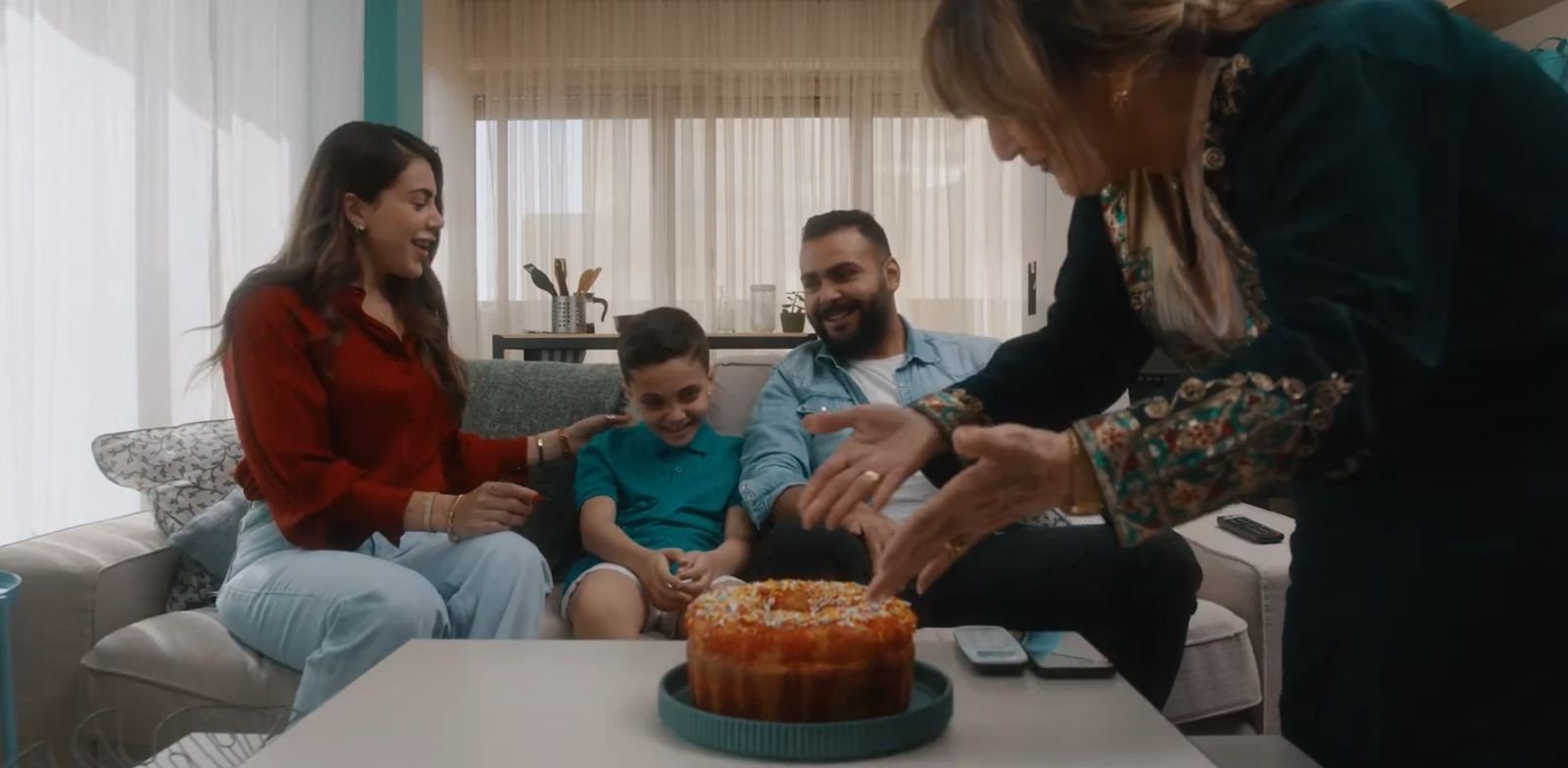 Hisense Grandmother Advert